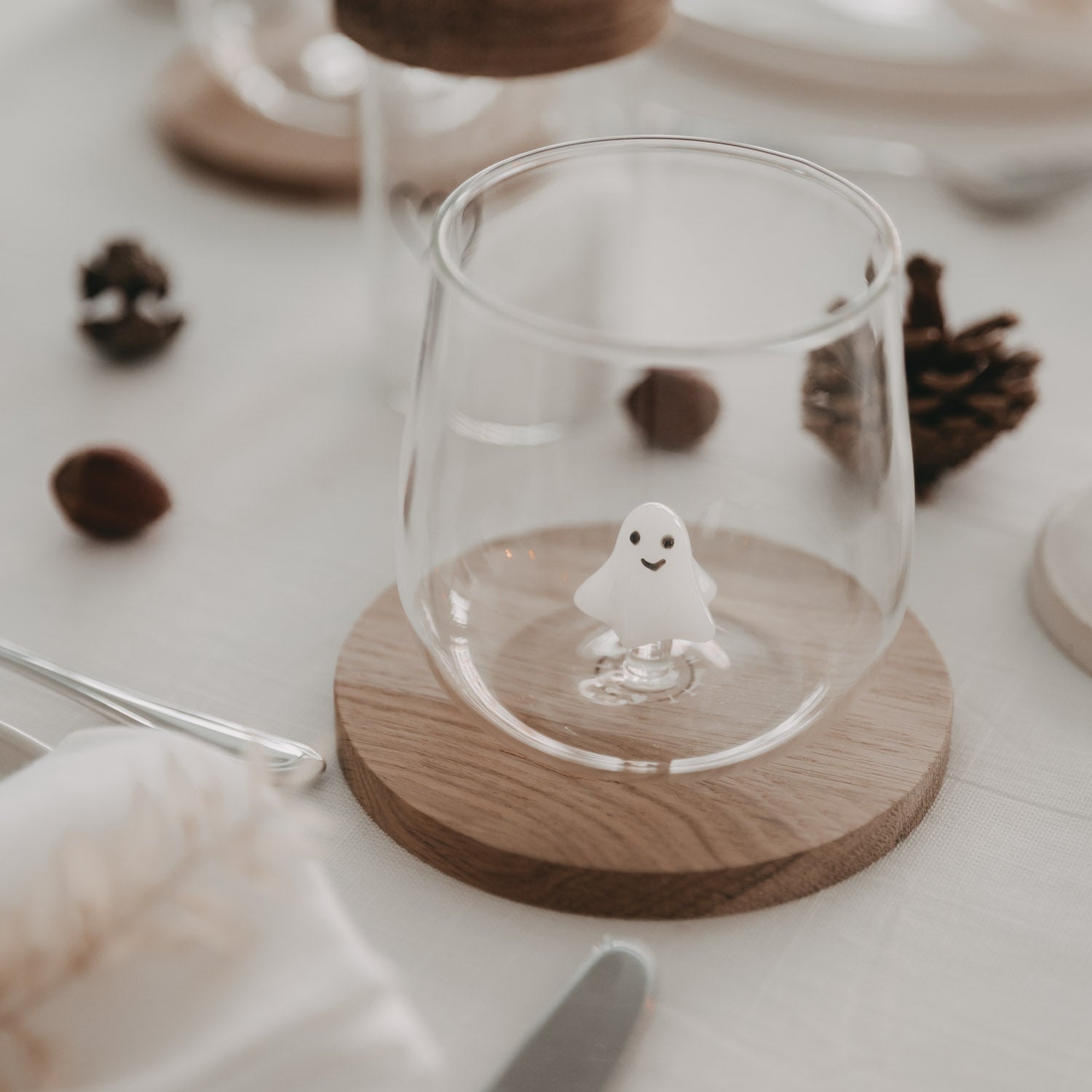 Trinkglas mit Geistfigur – Ein echter Hingucker