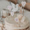 Digitaler Storch Cake-Topper – Minimalistische Kuchendeko als Printable Vorlage von Eulenschnitt, ideales Dekobeispiel für Babypartys.