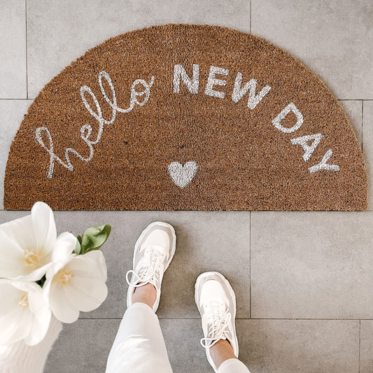 Paillasson semi-circulaire en noix de coco Hello New Day