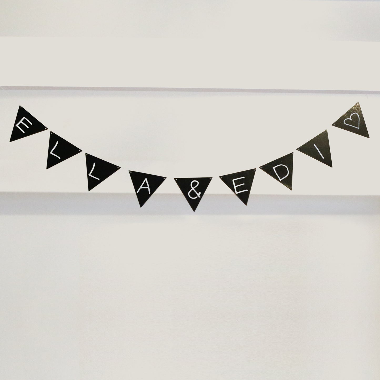 Pendentif fanion en bois noir en lot de 10