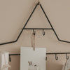 Detail Adventskalender Stern Metall mit Karte, Haken und minimalistischer Weihnachtsdekoration