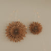 Braune Papierschneeflocken in 30 cm und 20 cm als stilvolle Weihnachtsdekoration