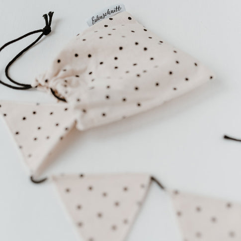 Guirlande de fanions à pois en tissu