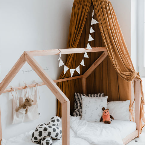 Guirlande de fanions à pois en tissu