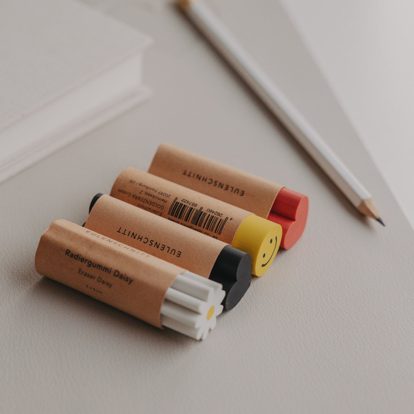 Radiergummis mit Smiley, Daisy und Herz in verschiedenen Farben