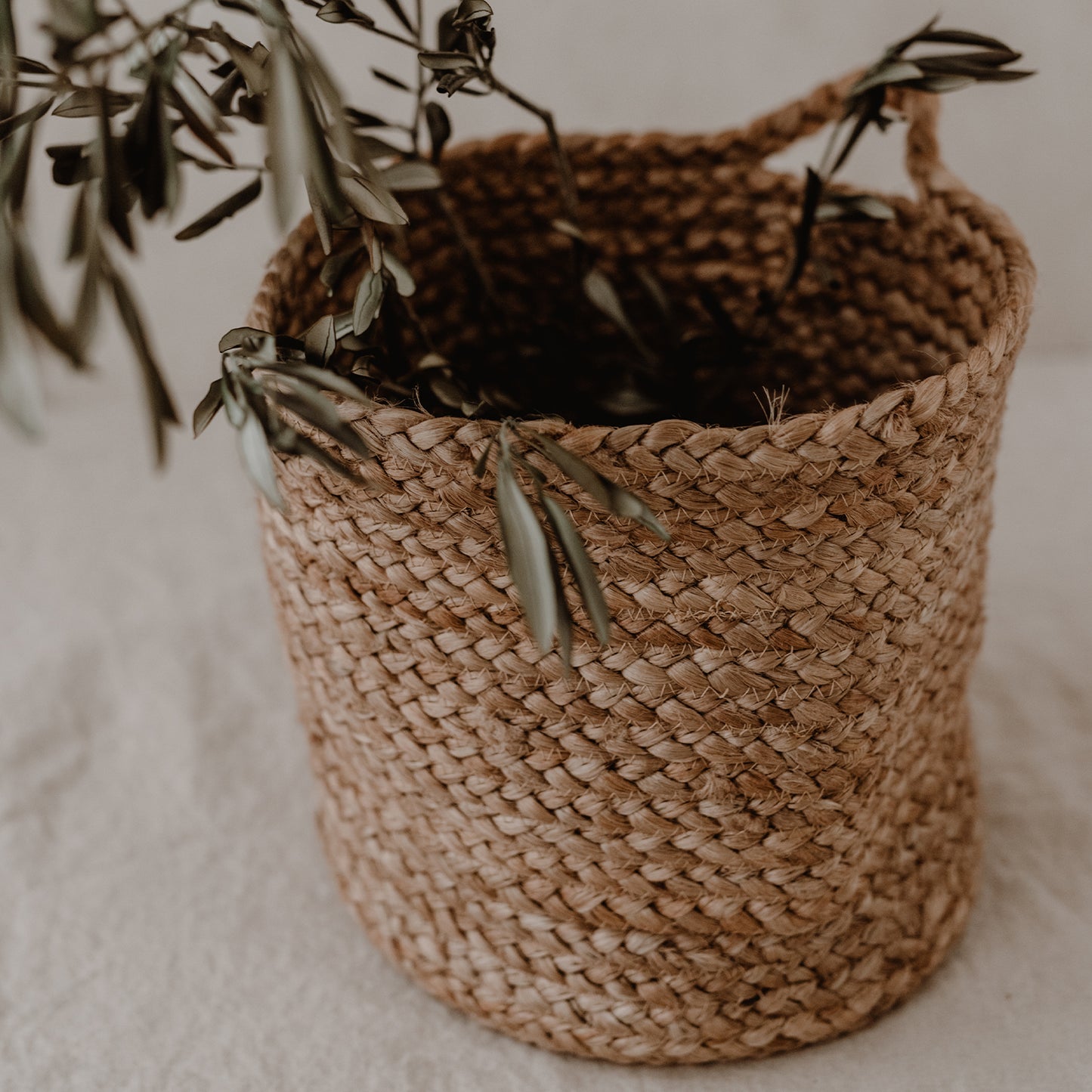 Panier de rangement en jute moyen