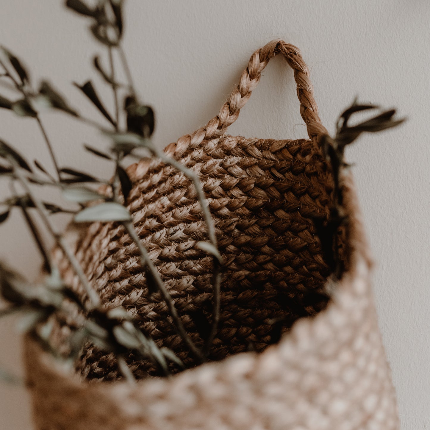 Panier de rangement en jute moyen