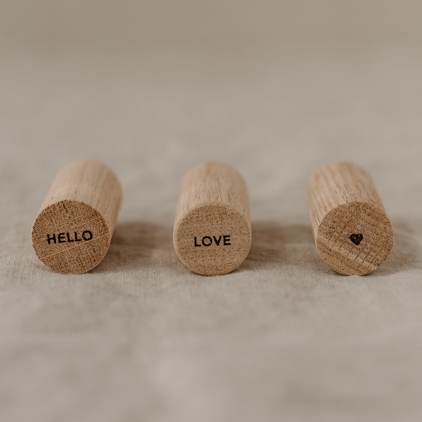 Crochets muraux Hello Love en lot de 3