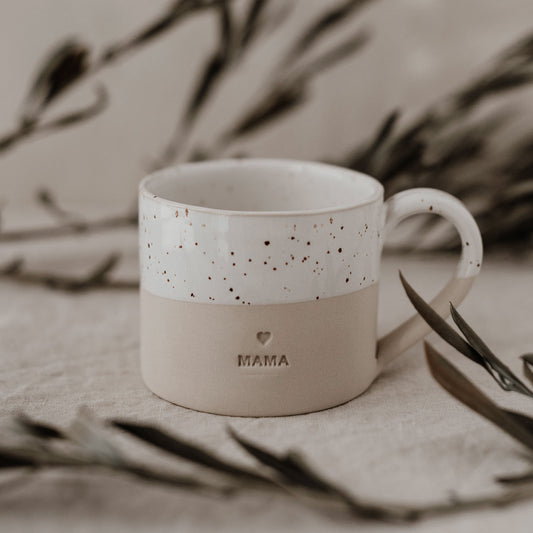 Tasse en grès Mama
