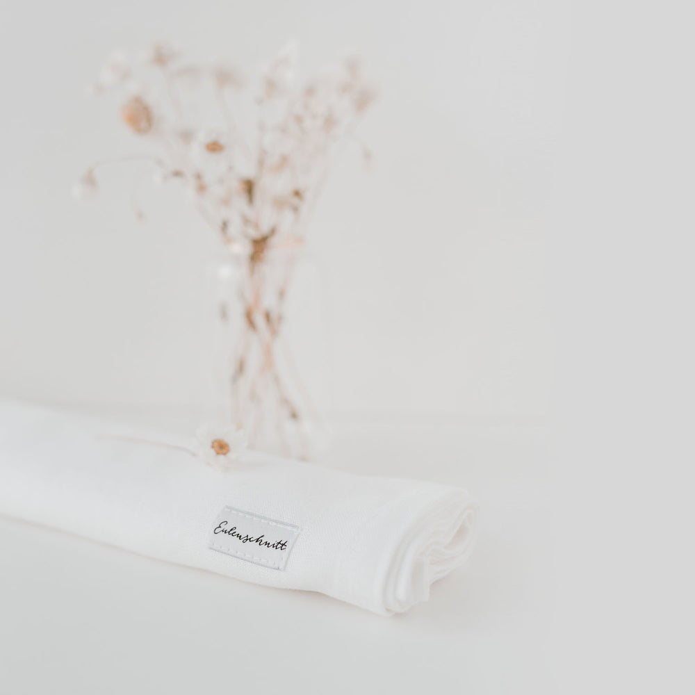 Chemin de table en lin blanc