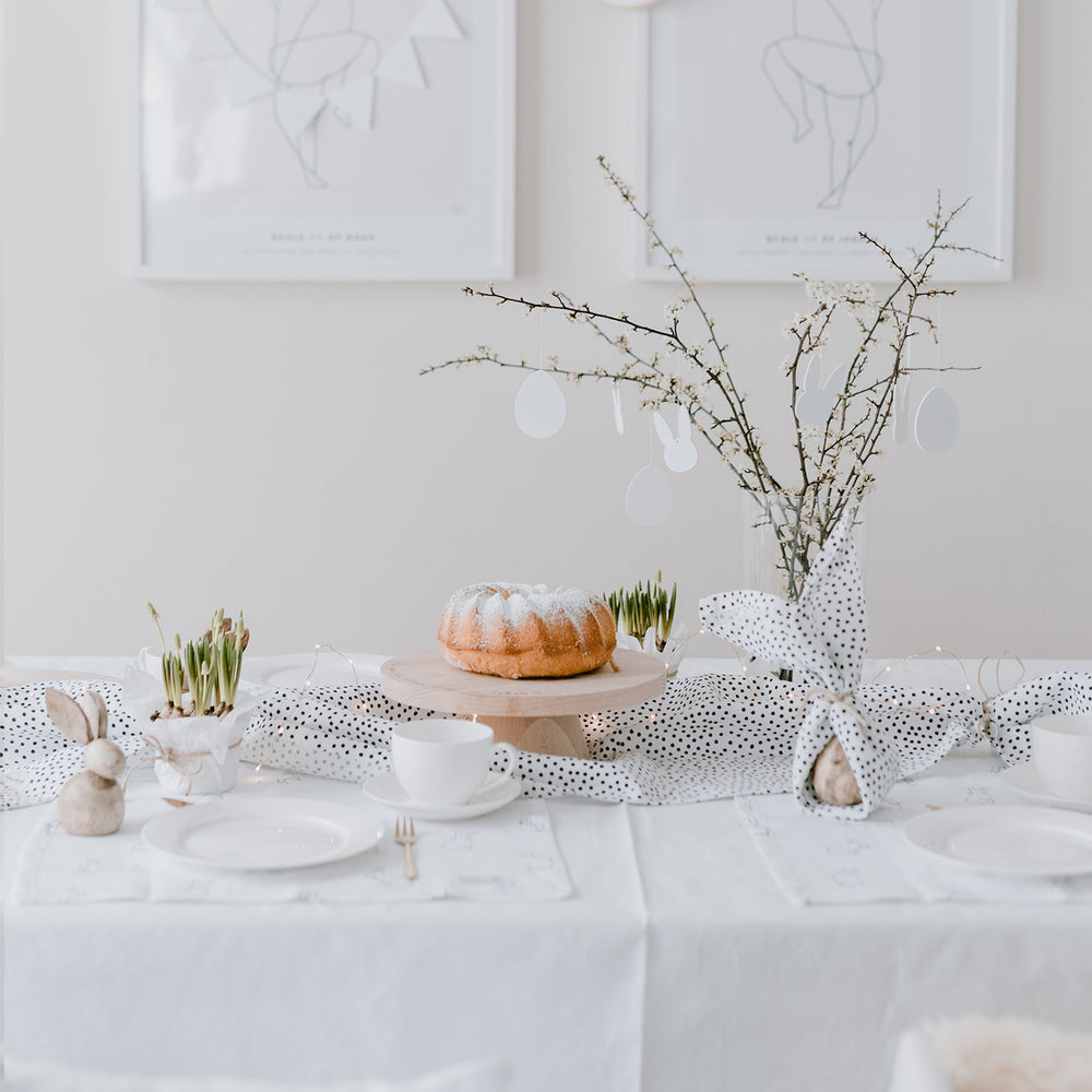 Chemin de table à pois en lin