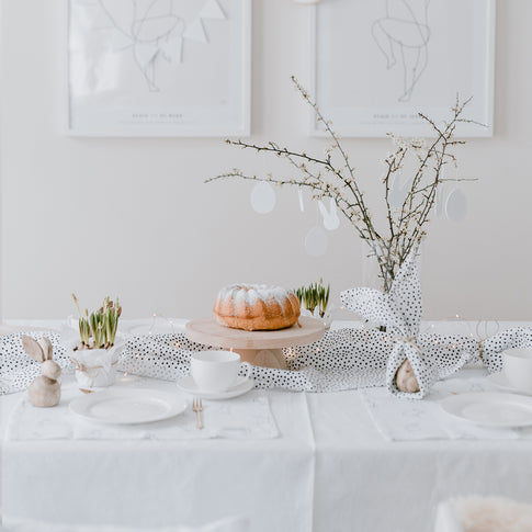 Chemin de table à pois en lin