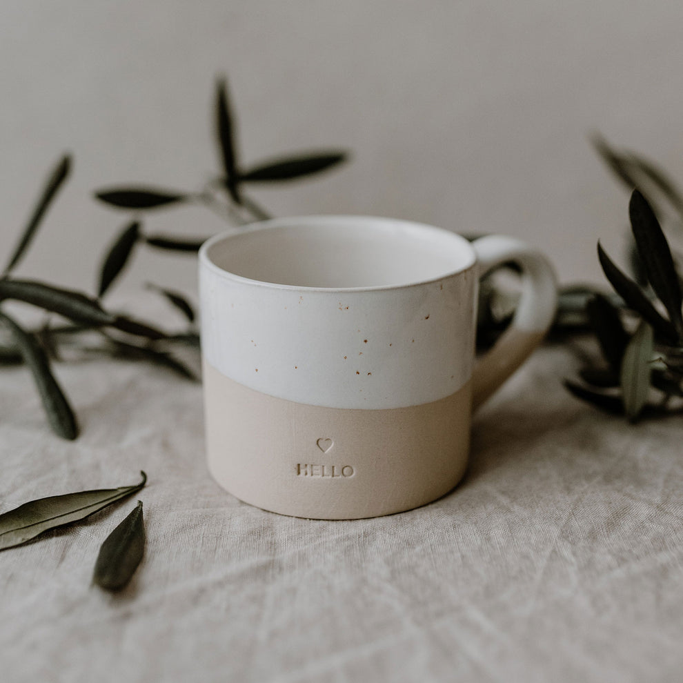Tasse en grès Hello